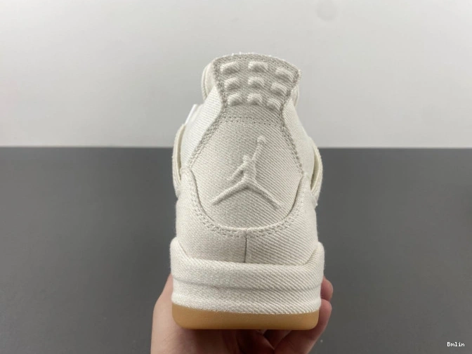 Bmlin Levi's x 'White' AO2571-100 Air 4 Jordan 0716
